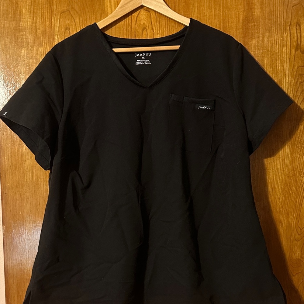 Jaanuu Women's Classic Black Short Sleeve Top